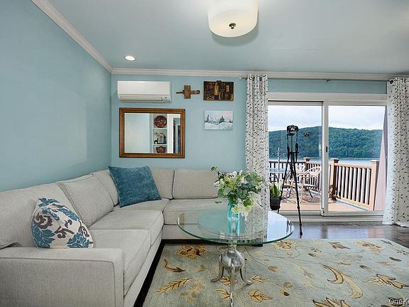 4th image of 38 Hurlihe Street #38B