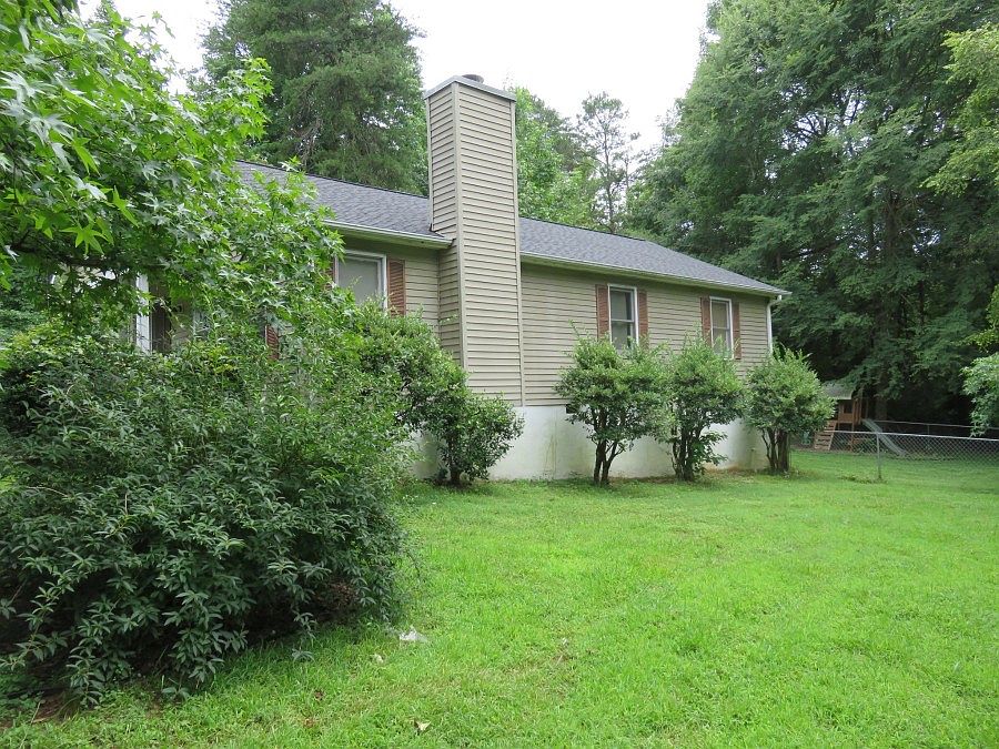 2nd image of 217 Cardington Ave