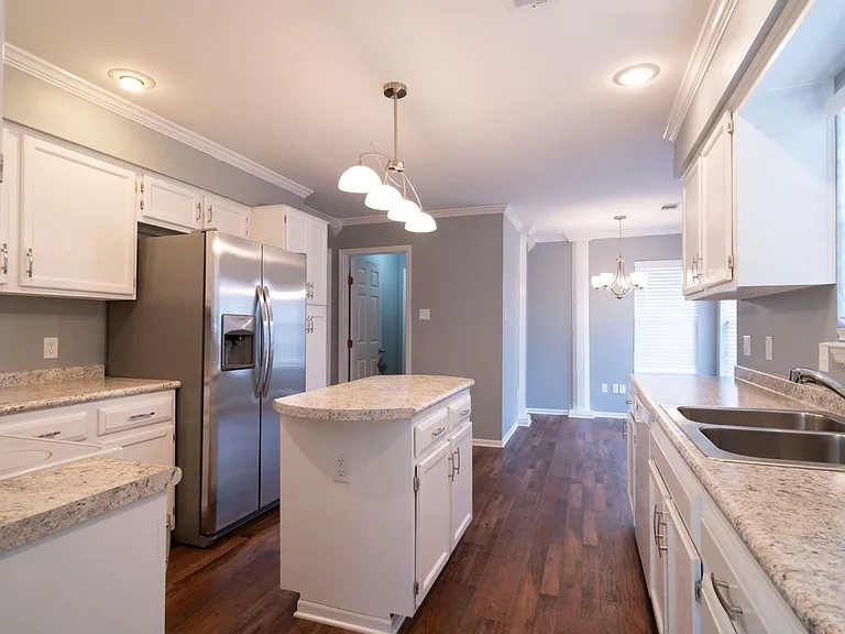 122 Hibiscus Dr — Photo 2