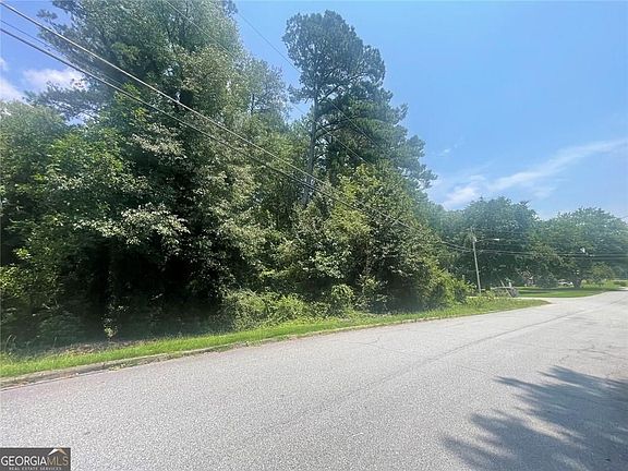 2nd image of 3064 Periwinkle Dr