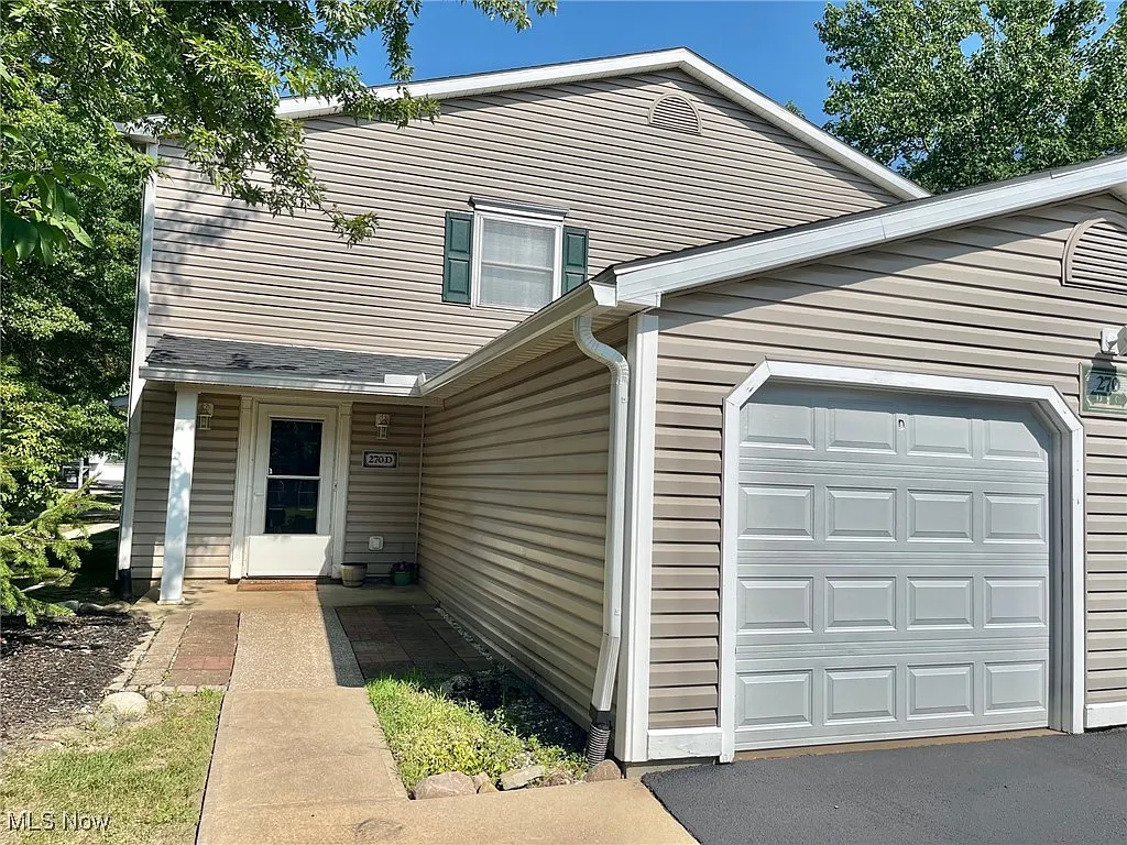 270 Canterbury Ln #D-21 photo 1