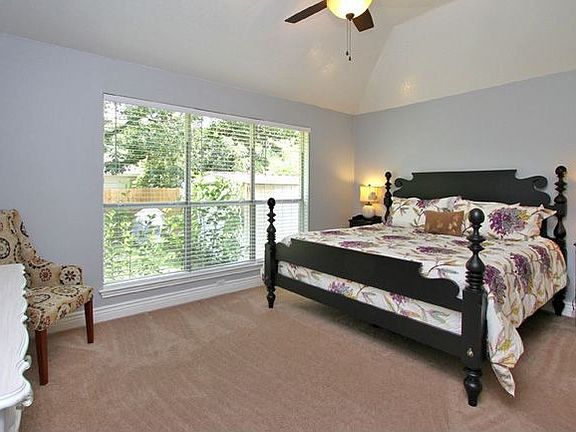 5th image of 13603 Bentwood Oaks