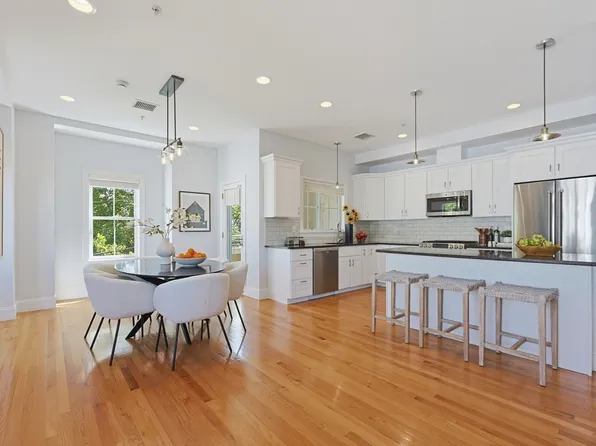 45 Endicott Ave APT 8, Somerville, MA 02144