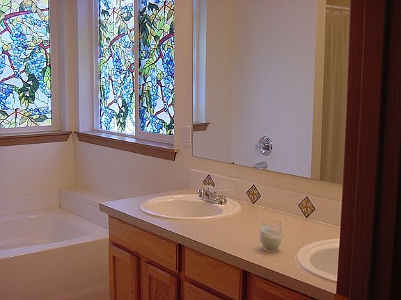5pc Master bathroom