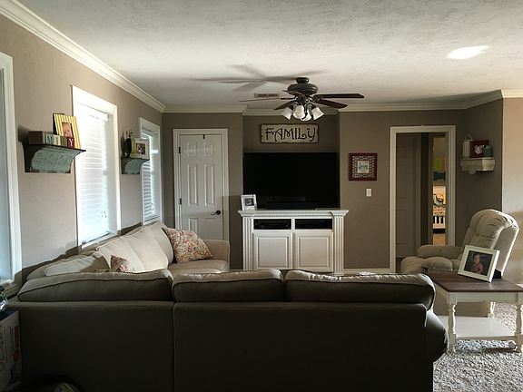 2nd image of 1420 Walker Ave