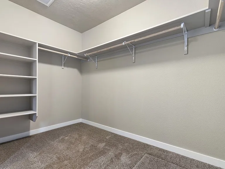 7807 S Dewberry Ave — Photo 22