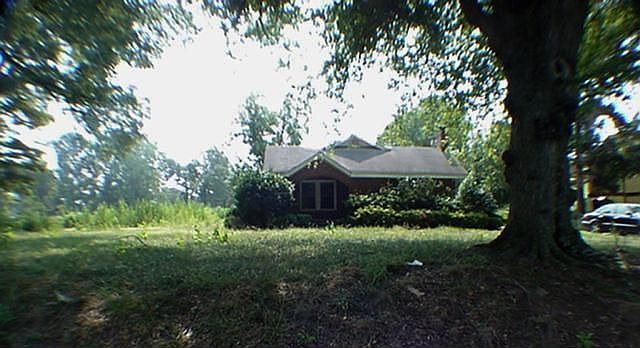 1st image of 2223 Eastway Dr