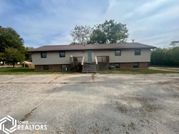 1301 Liberty Dr, Fairfield, IA 52556