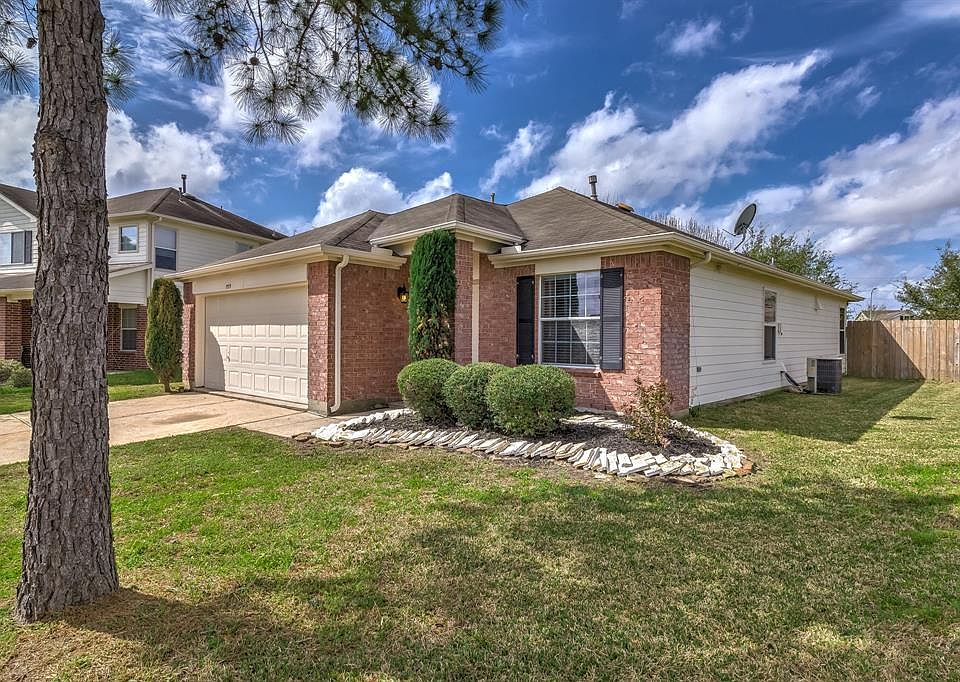 1st image of 7719 Thicket Trace Ct
