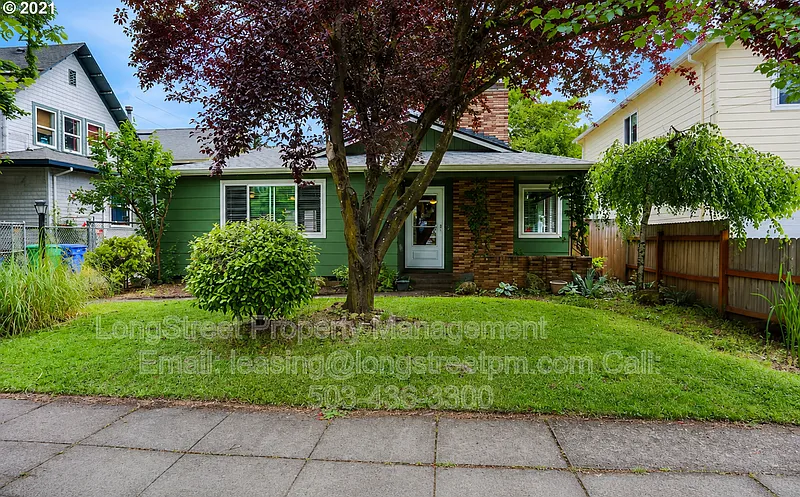 4516 SE 65th Ave