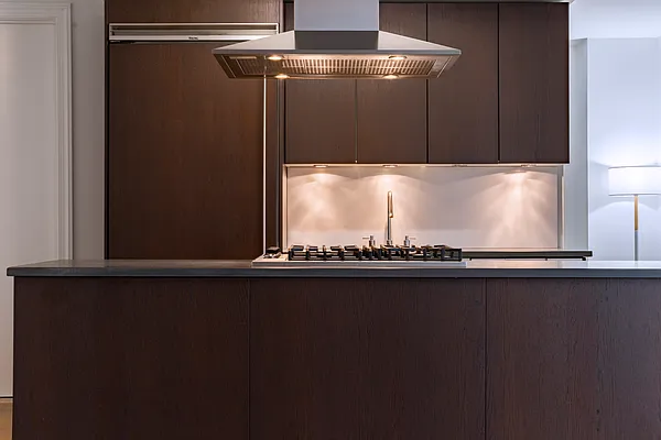 Rented by New York Casas Ltd. | media 9