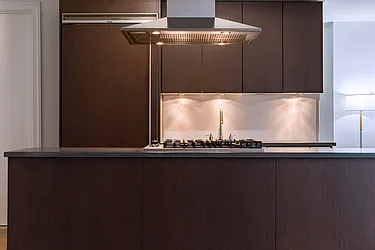 Rented by New York Casas Ltd.