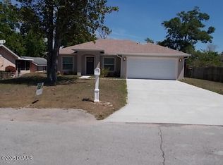 711 Westmoreland Rd, Daytona Beach, FL 32114