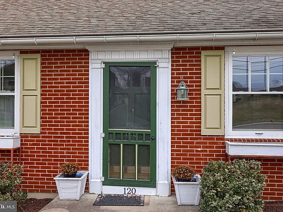 3rd image of 120 Lancaster Ave