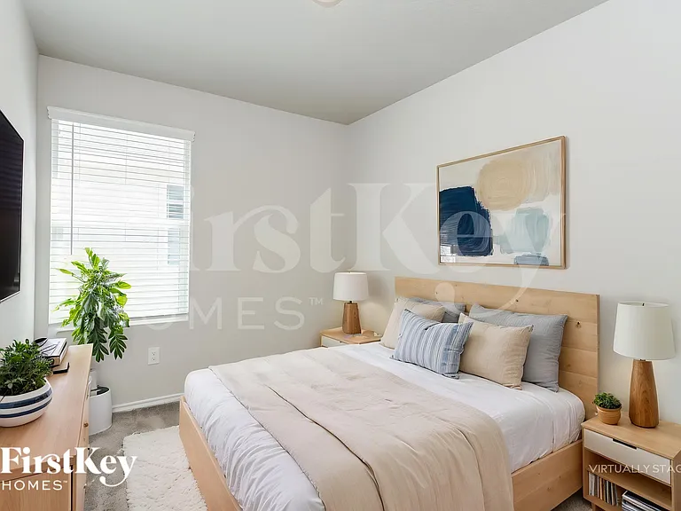 10719 Prusiner Dr — Photo 15