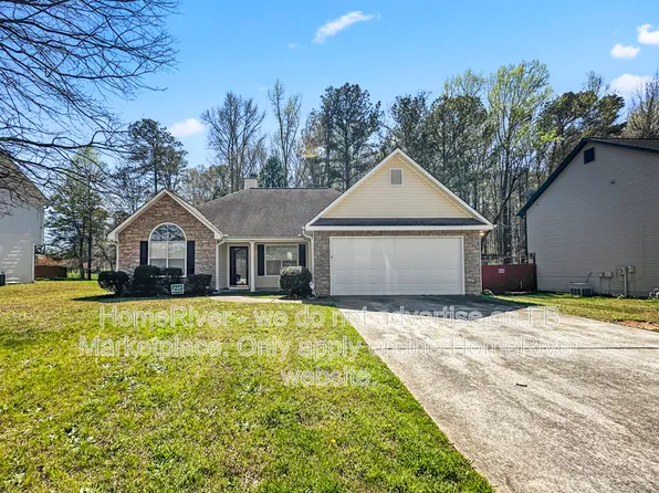 2899 Stone Creek Dr, Rex, GA 30273