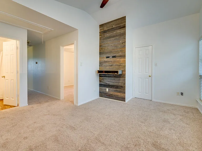 1112 Sundrop Pl — Photo 12