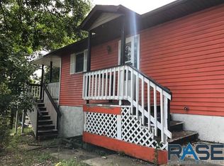 335 N Spring Ave, Sioux Falls, SD 57104