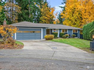 2020 Niagara Pl, Bellingham, WA 98229