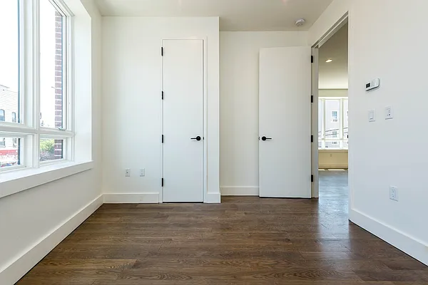 Rented by Nooklyn NYC LLC | media 9