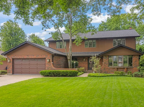 22W281 McCarron Rd, Glen Ellyn, IL 60137