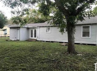 131 Frontier Ln, Freeport, TX 77541