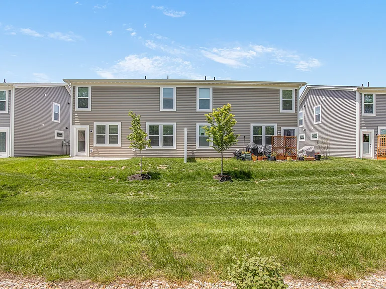 6029 Bluecrest Dr — Photo 68