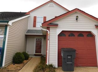 930 Pocahontas Ct, Smithfield, VA 23430