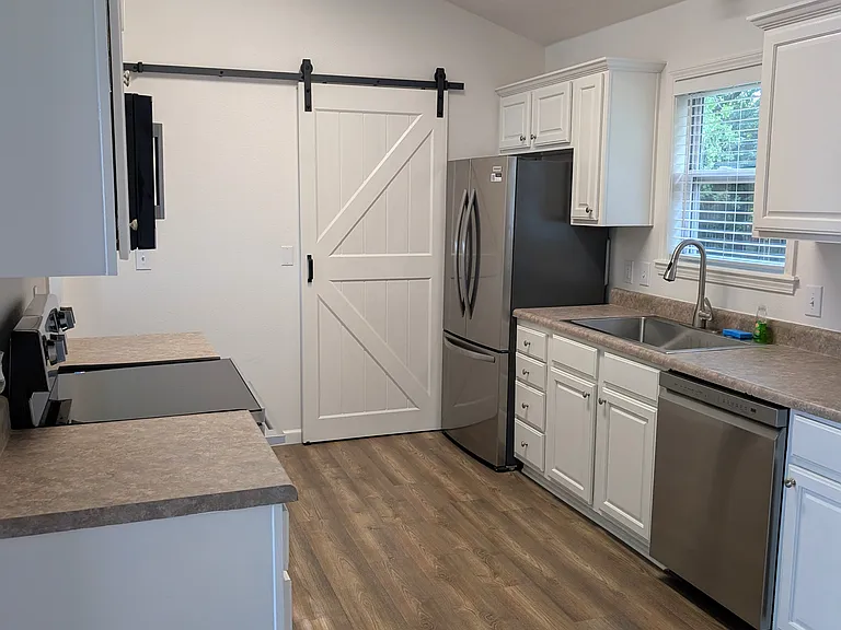 190 Forest Ln — Photo 14