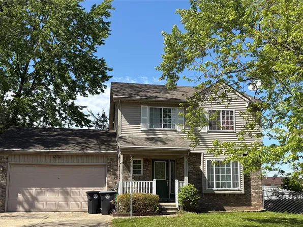 29500 Norfolk St, Livonia, MI 48152