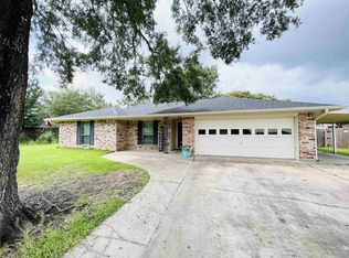 490 Concord St, Vidor, TX 77662