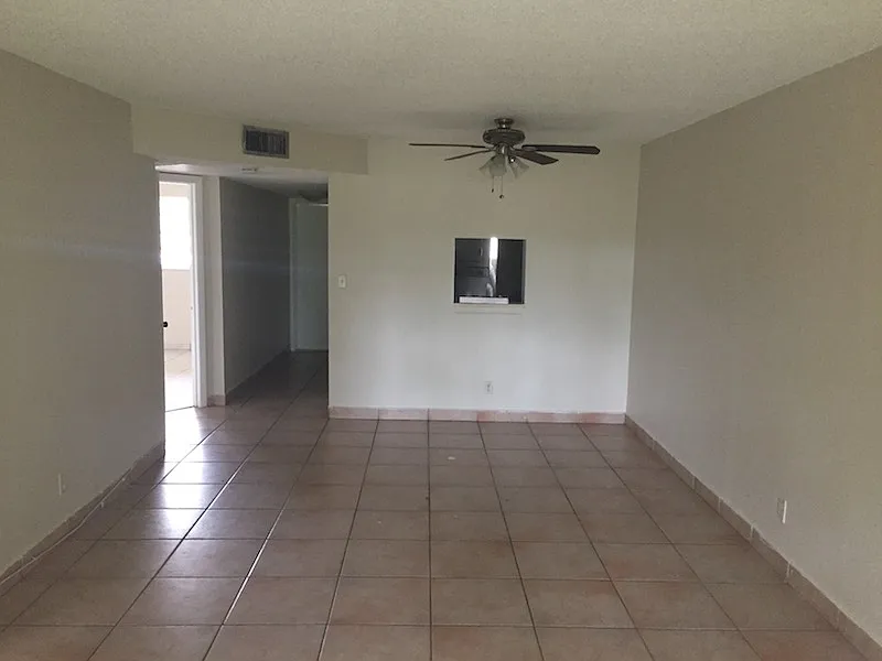 2 bed, 949 sqft, $1,800 — Photo 3