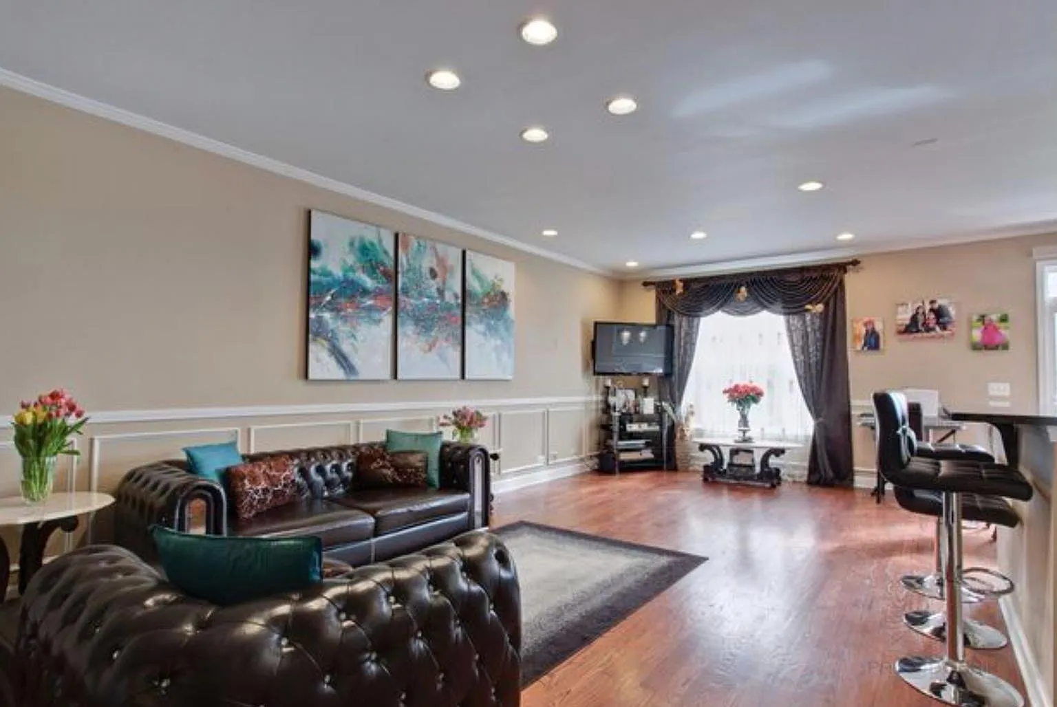 3 bed, 2.5 bath, 1900 sqft, $3,500 — Photo 4