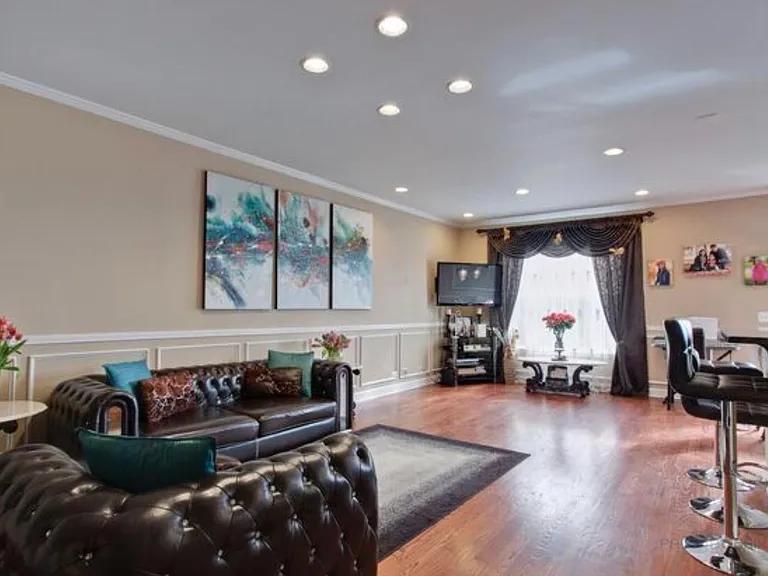 1903 Crenshaw Cir — Photo 4