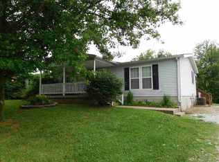 833 E New Hope Rd, Boonville, IN 47601