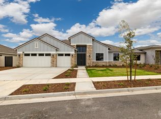 3711 Pathway Ct, Bakersfield, CA 93311