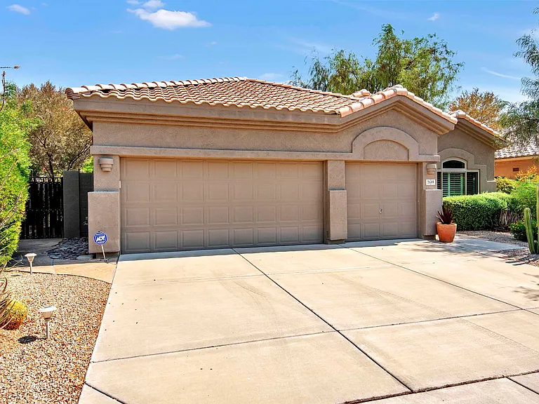 7689 E Quill Ln — Photo 3
