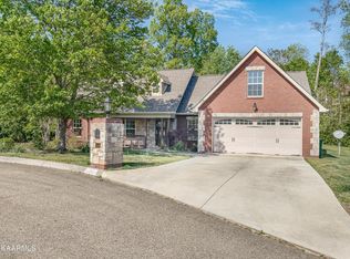 6204 Lantern Ridge Ln, Knoxville, TN 37921