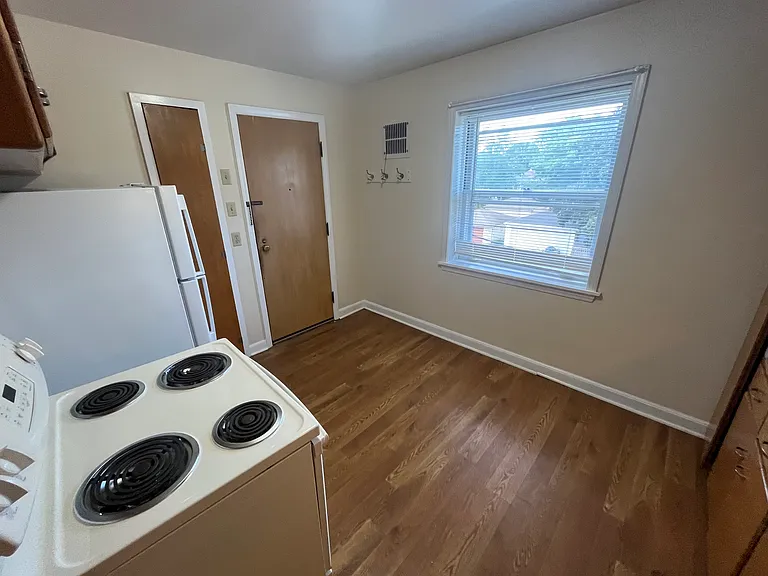 9010 W North Avenue — Photo 6