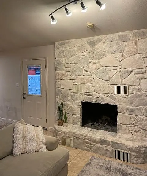 6204 Turtle Point Dr — Photo 4