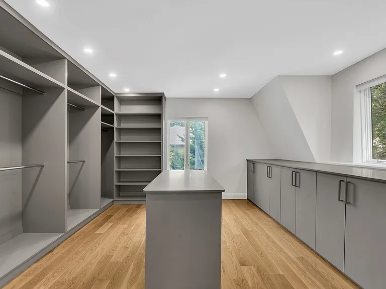 185 82nd St #TOWNHOUSE — Photo 8