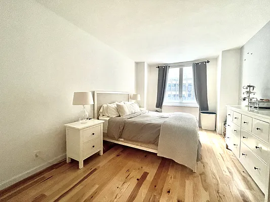 Rented by Addison Property Group | media 11