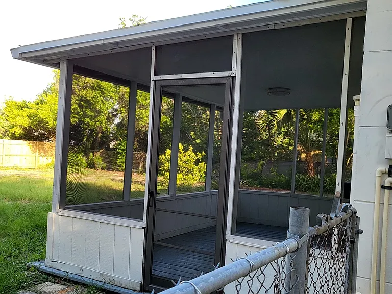 8715 Beverly Dr — Photo 13