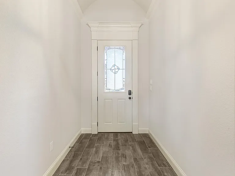 243 Jacinth Ln — Photo 3