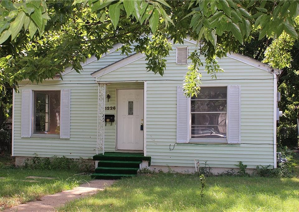 1st image of 1226 S Gilpin Ave