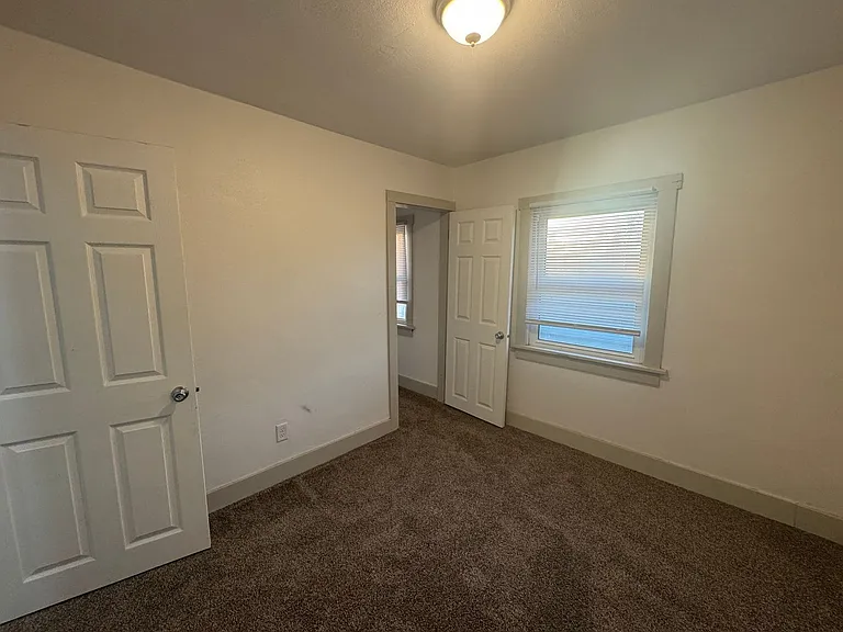 1210 W Parker St — Photo 10
