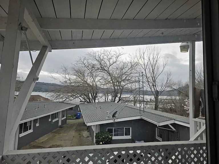 13955 Lakeshore Dr #3 — Photo 12