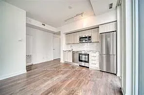 28 Wellesley St E #3509 — Photo 10