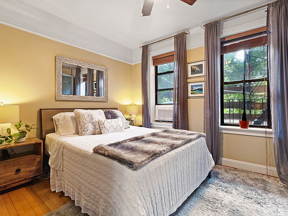 4th image of 57 W 93rd St APT 3D