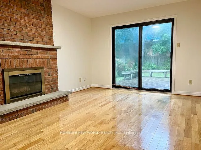 52 Fairholme Dr — Photo 9